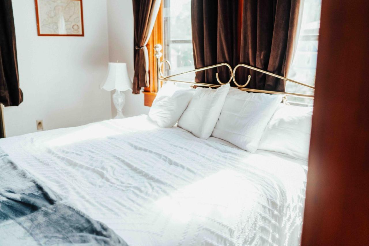 Town Hall Inn Lead 외부 사진